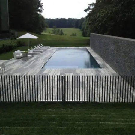 Serene Holiday In With Jacuzzi, Pool