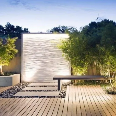 Hébergement de vacances Serene Holiday In With Jacuzzi, Pool *